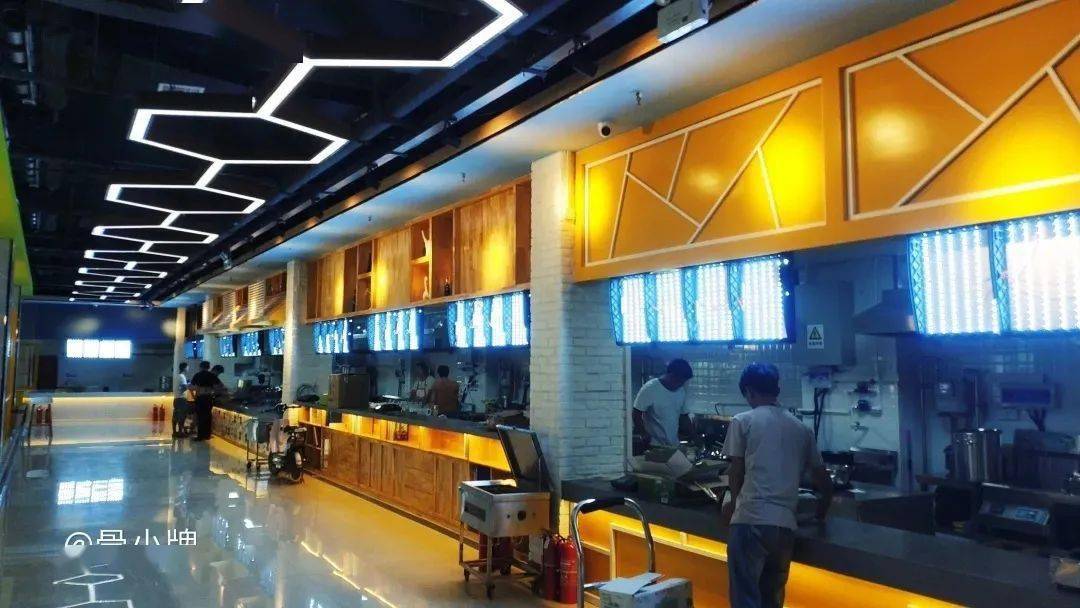 郑州轻工业大学餐厅图片