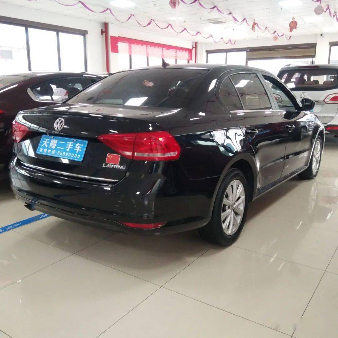 6l 燃油方式 :汽油 燃油方式 :汽油 颜 色 :银 车架号:012181 登记