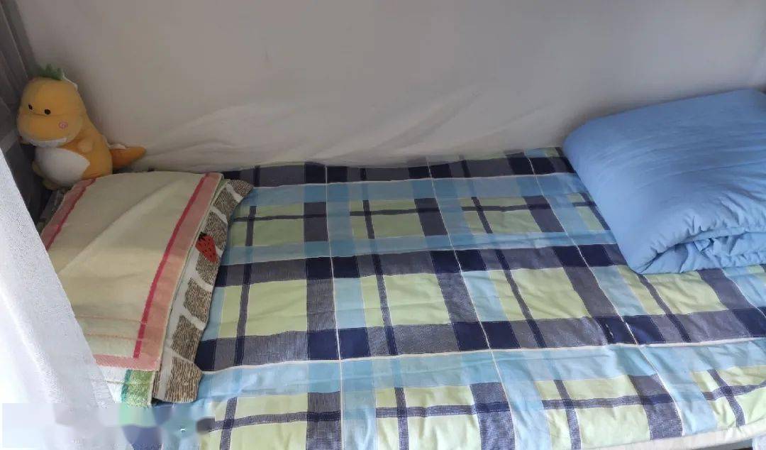 优秀宿舍内务展示,你上榜了吗?_床铺