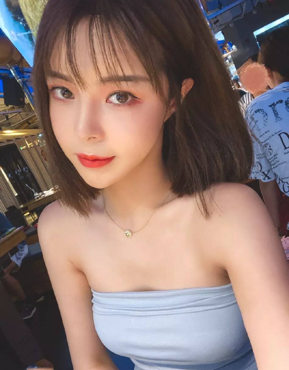 斗鱼主播苏恩直播间可以打开了,准备复出?