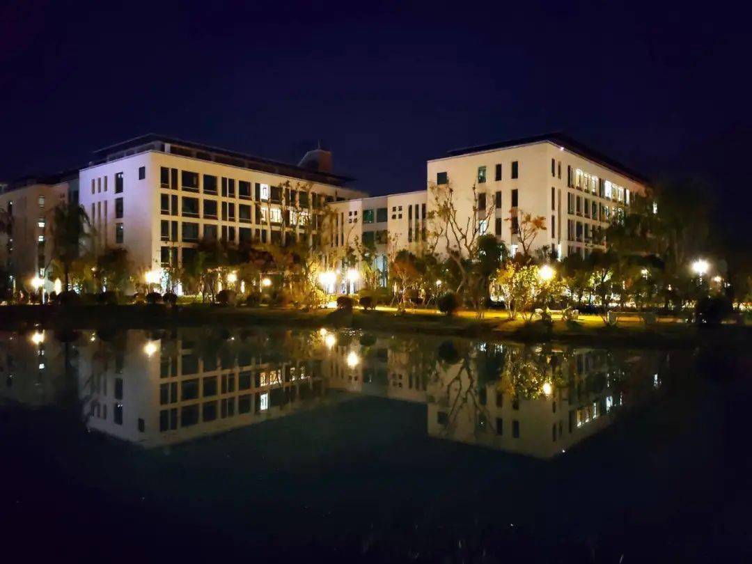 新生特辑一起来云逛校园吧