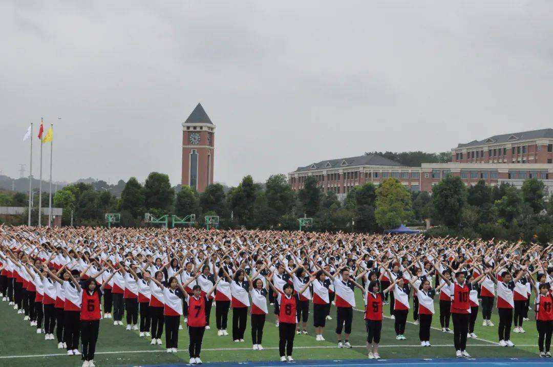 快来围观!夷陵中学的同学们跳出别样课间操