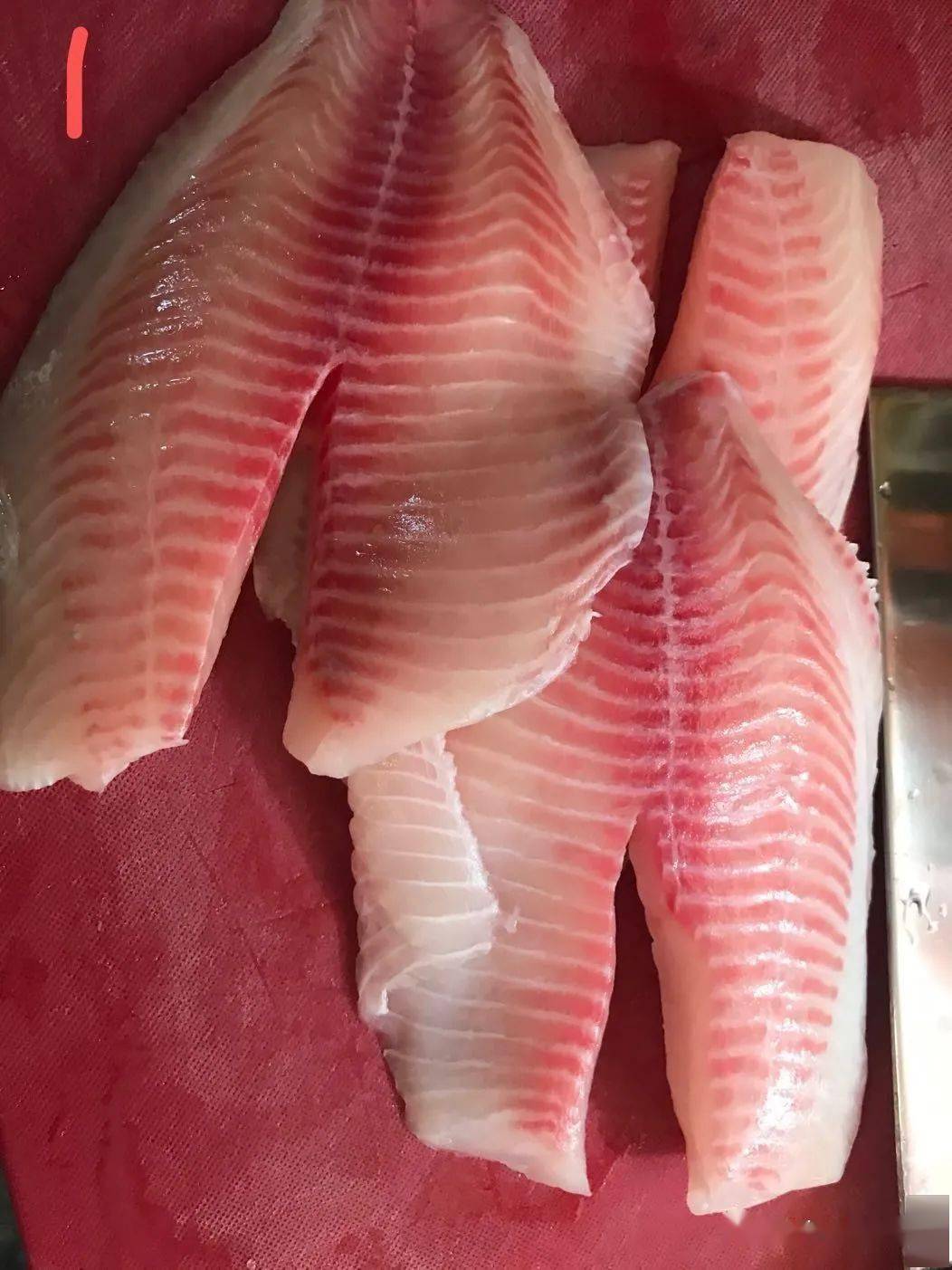 澱粉50-100克雞蛋2枚肥肉(五花肉肥膘即可)100克魚肉500克食材及做法