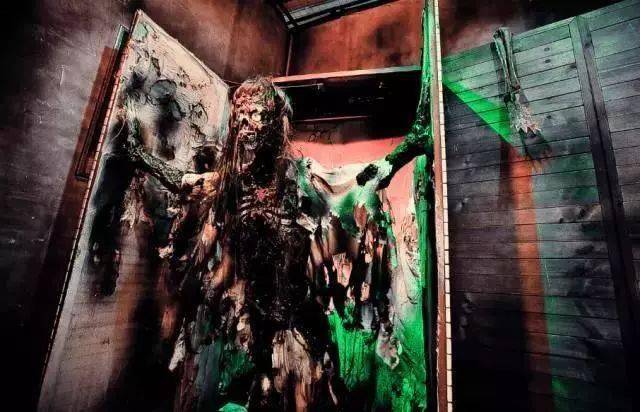 恐龙园万圣节115元抢常州恐龙园成人票全新主题如期而至艾琳世界惊奇