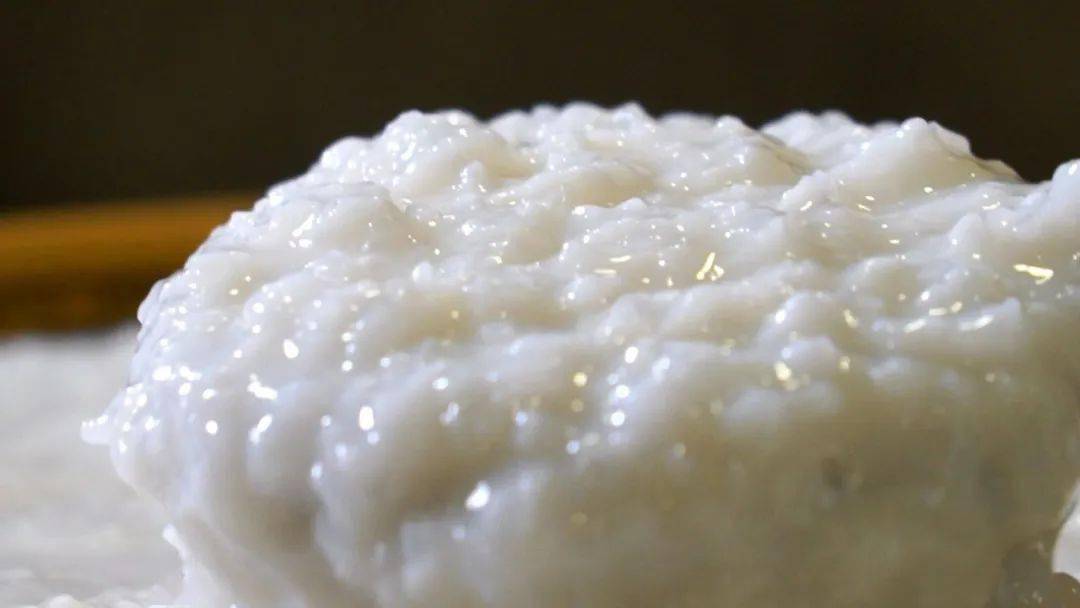 才发现了酸粥令人惊艳的味道,孰不料这种滋味竟用一种生生不息的方式