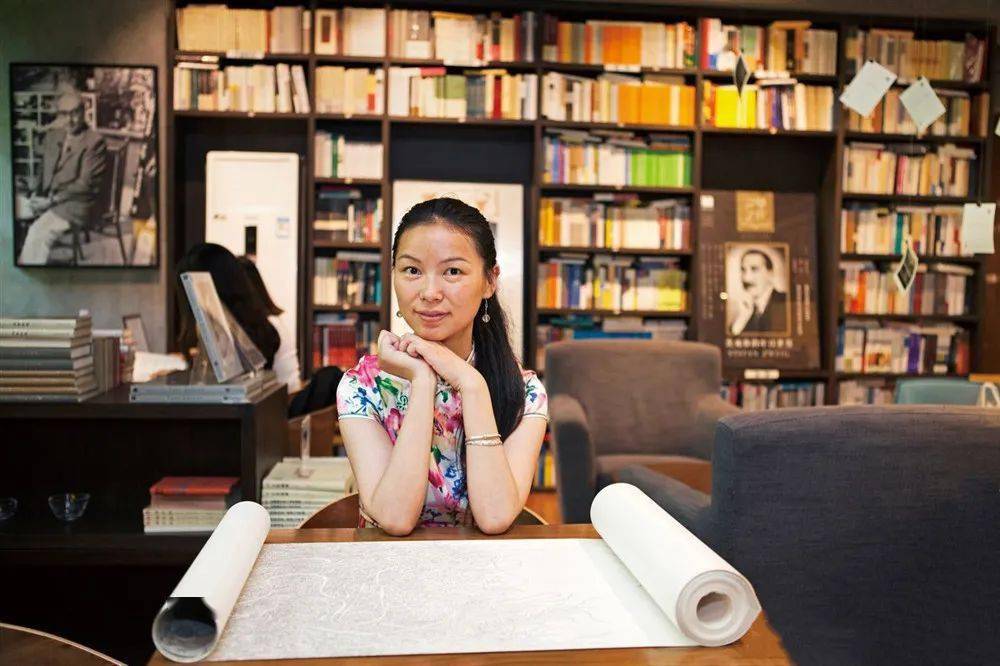 被服务员耽误的画家:央美这个餐厅服务员,真了不得_汪化