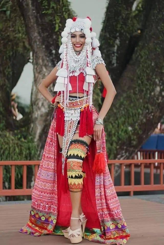 海外苗族2020泰国小姐大赛苗装刺绣大放异彩