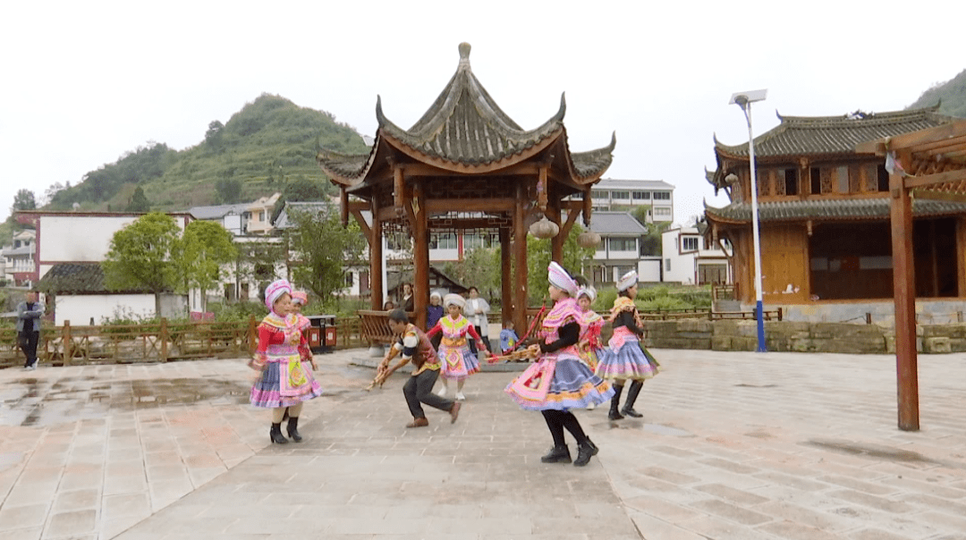 播州区民族团结进步创建乐山镇打造特色村寨促进民族团结