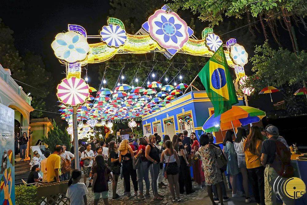 公司租用办公场地请示_澳门租用活动场地_空闲场地租用