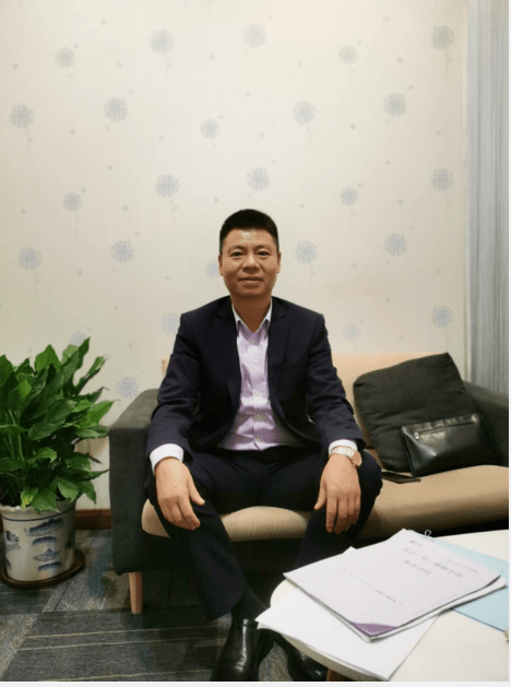 相亲秀百合有约儒雅帅气公务员男