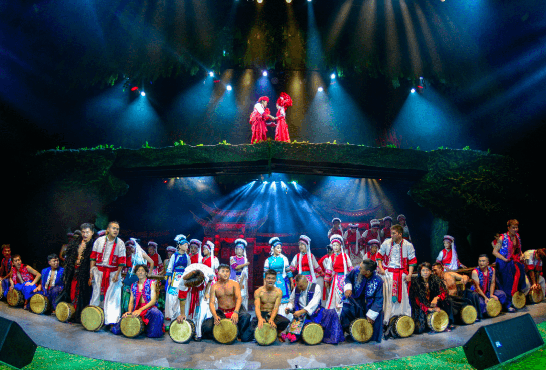 刚刚揭幕迎"开门红",杨丽萍大剧院就惨遭华侨城公开"抛弃"?