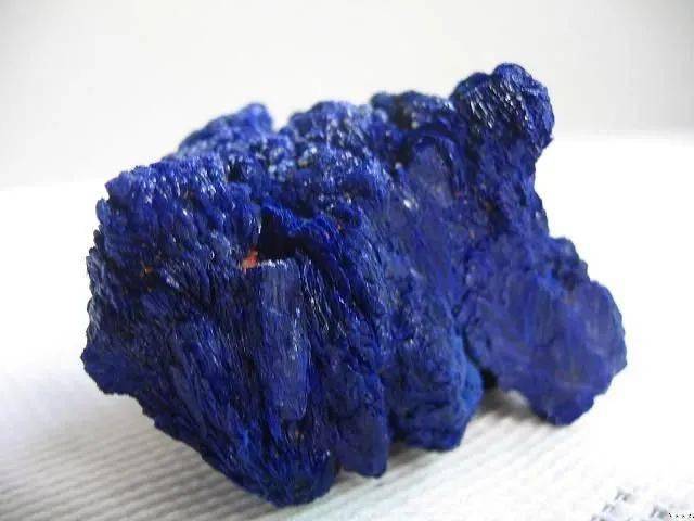 蓝铜矿晶体图片鉴赏