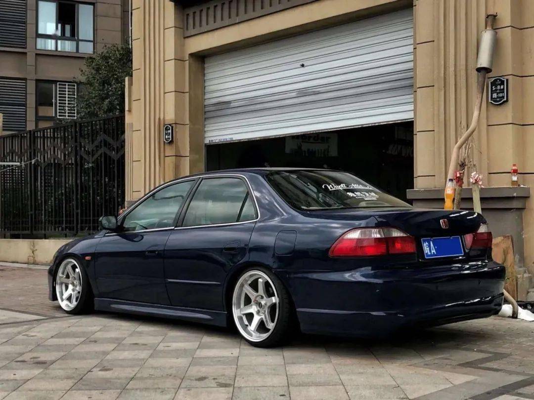 合肥车友改装经典本田雅阁cg1v6发动机开着可不要太爽