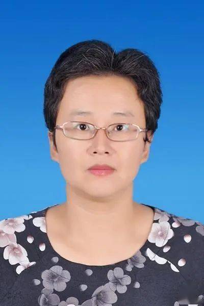 任霄雅奋斗的人生最精彩!让我们的大学生活因奋斗而充实,因