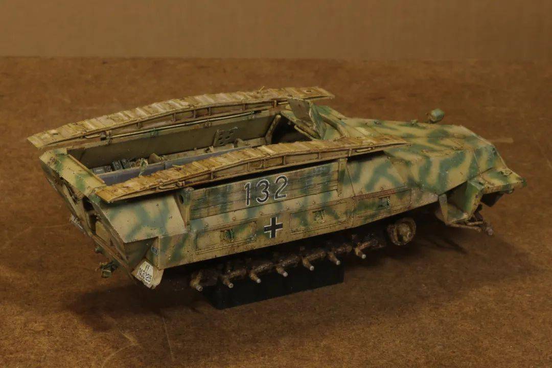 kfz251半履带装甲车我们一直会说老一辈的模型制作者他们可能并不会