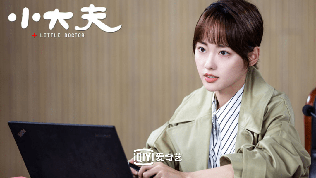 左滑查看更多猫系魅力《小大夫》黄蓉(张嘉倪 饰)飒爽美girl:张靓颖