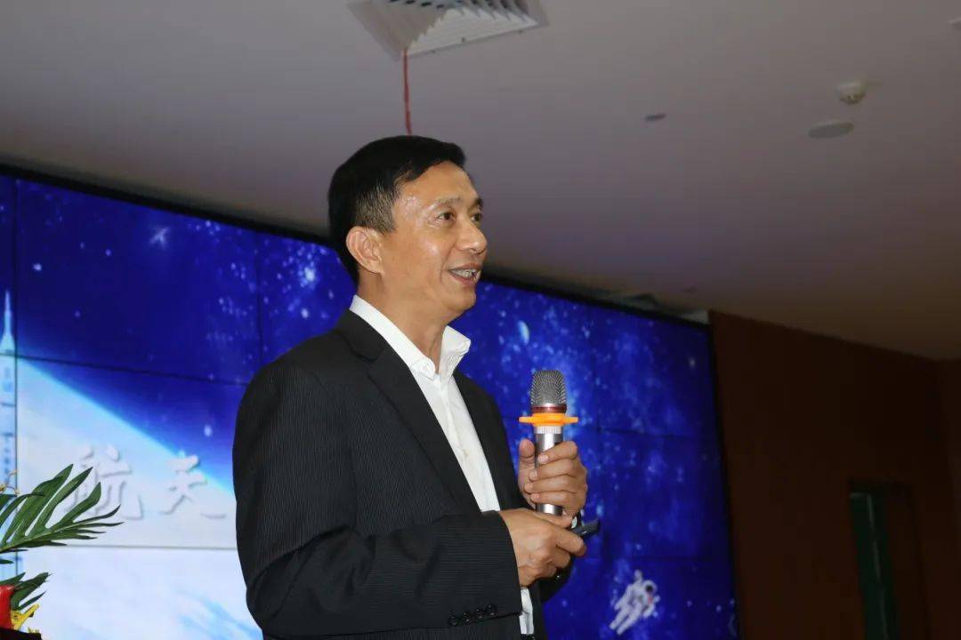 杭十五中|号外号外:普及航天知识,放飞太空梦想 ——崇德中学航天科普