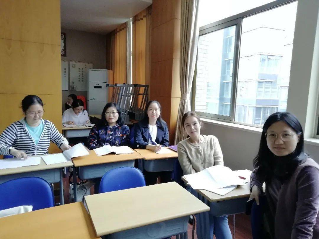 强校工程听课评课促成长泾南中学建平西校联合教研活动