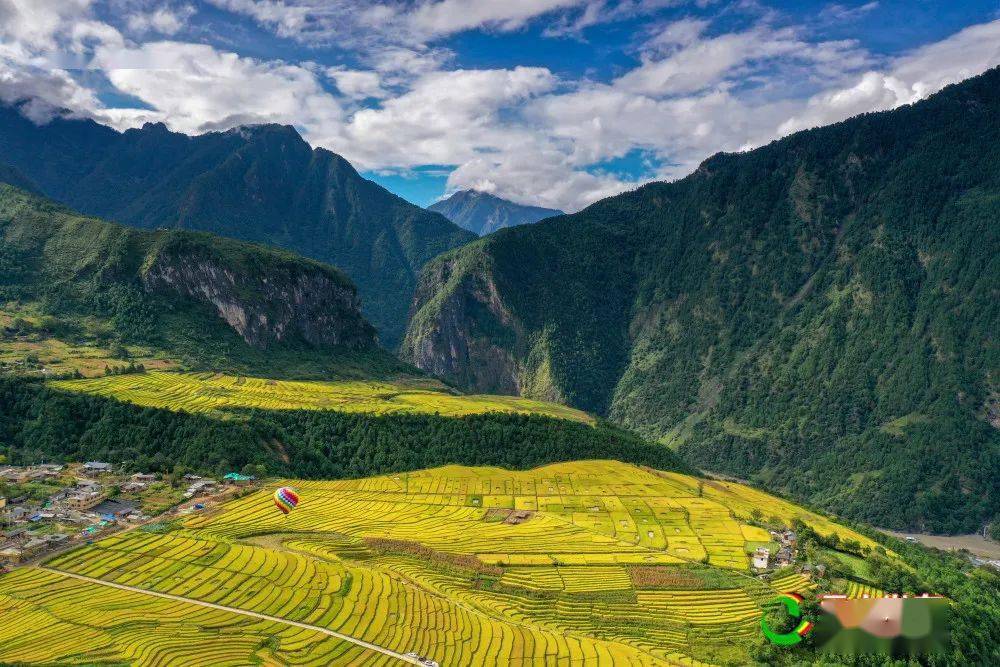 大美贡山秋满丙中洛