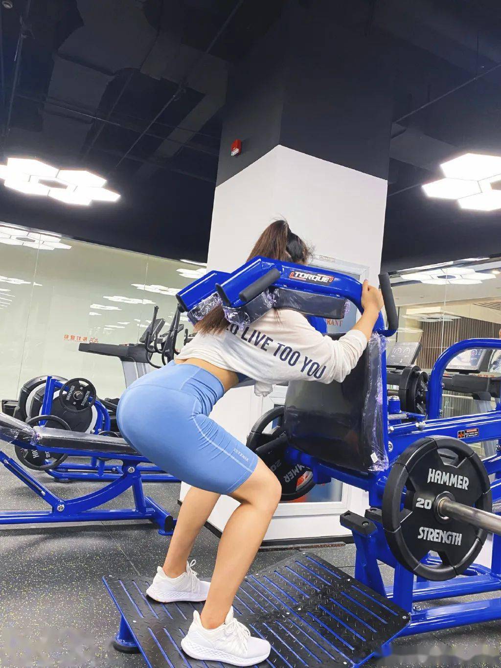 真人版3d漫画身材这位国产00后的健身妹子我真不敢多看