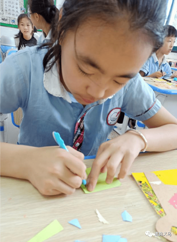 新时代文明实践|我是小小非遗传承者——上溪二小举行剪纸活动