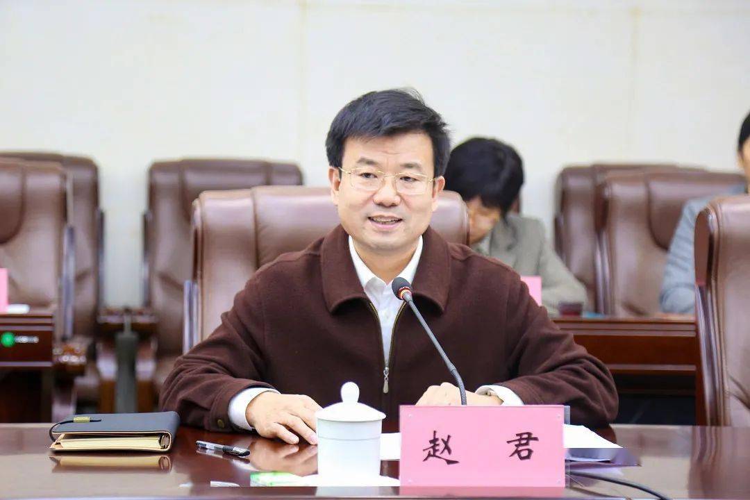 莫福文对北部湾大学调研组的到来表示欢迎.