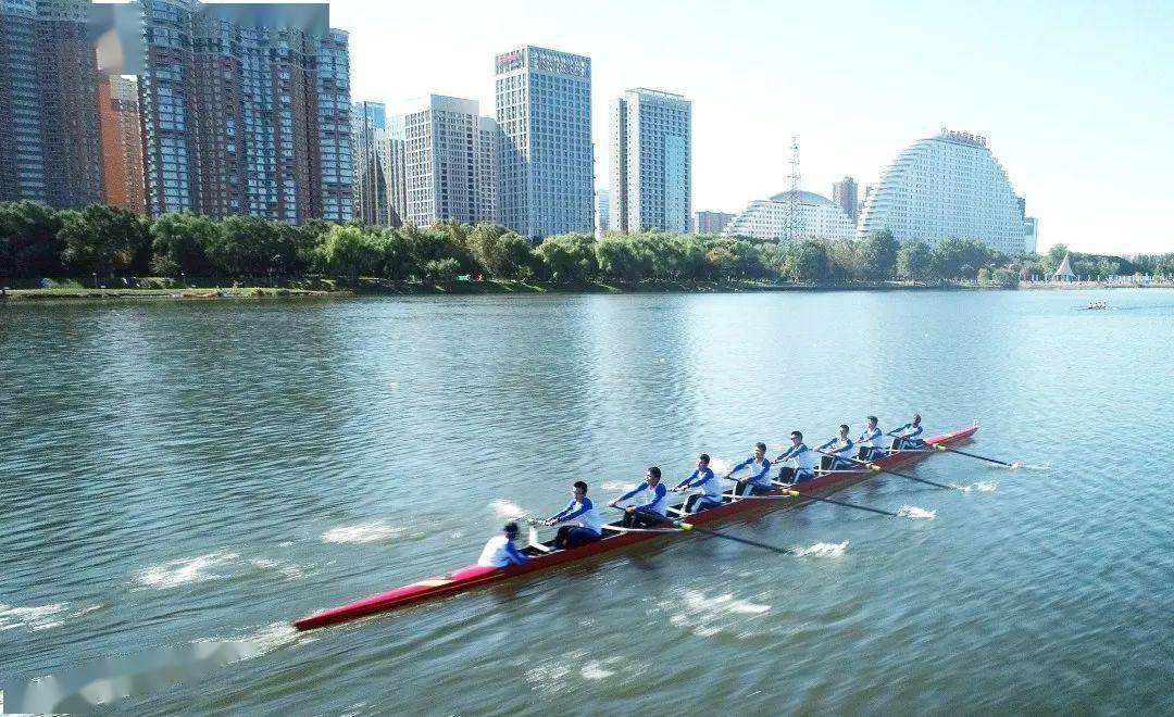 沈阳赛艇国际公开赛交大赛艇斩获两金四银