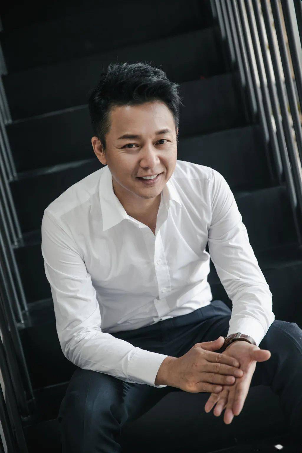 与胡歌对骂让刘敏涛爱而不得却被封杀近十年这位叔圈吴彦祖最近火了
