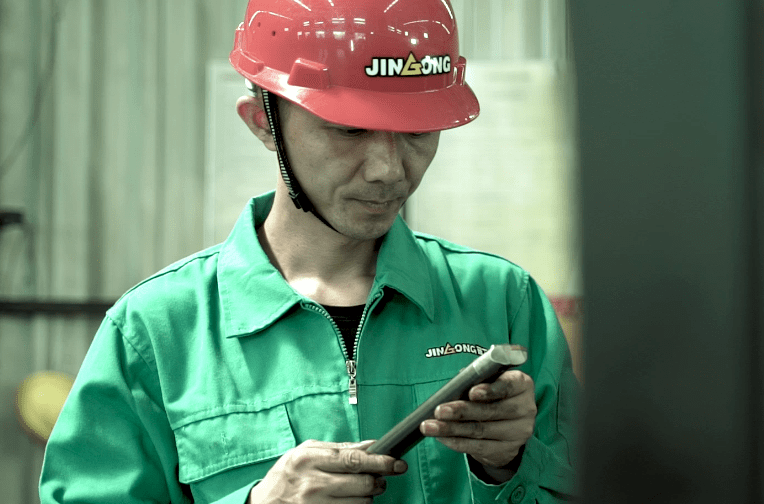 八闽工匠晋工张达斌机炼成器打磨钢铁之魂