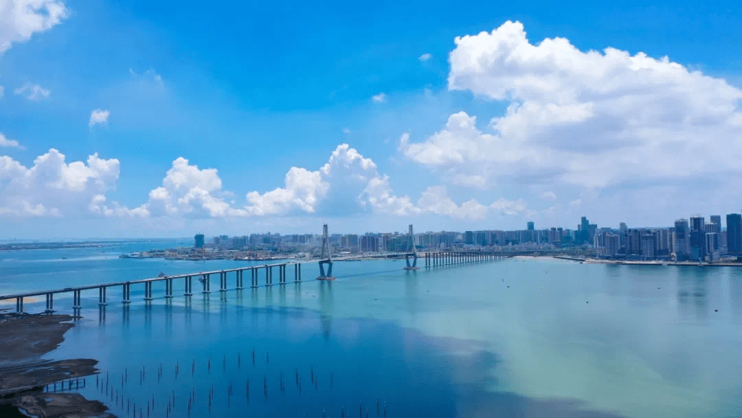 【湛江蓝】全省第一!来"天空之城"一起森呼吸吧