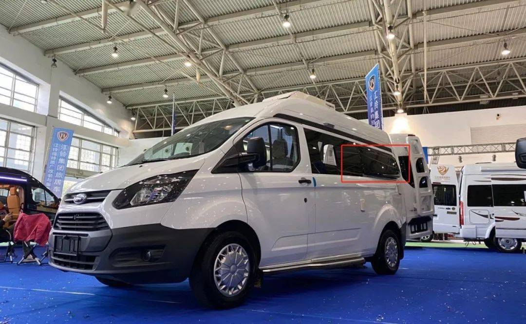 116南京房车展江铃小野牛升级啦19米后横床6座布局2床3卧