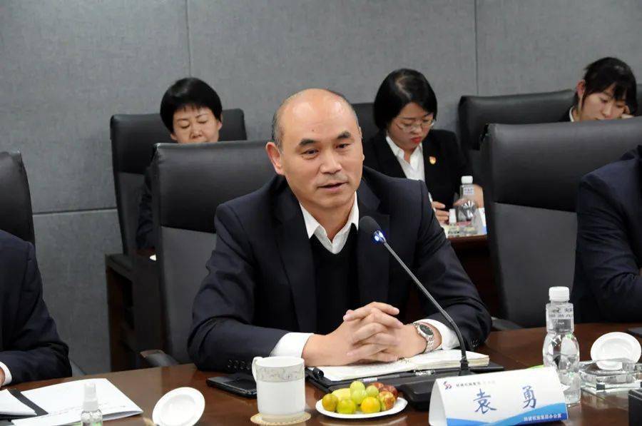 观看了两家单位宣传片,西安市公共卫生中心及西咸国际机场旅客分拨
