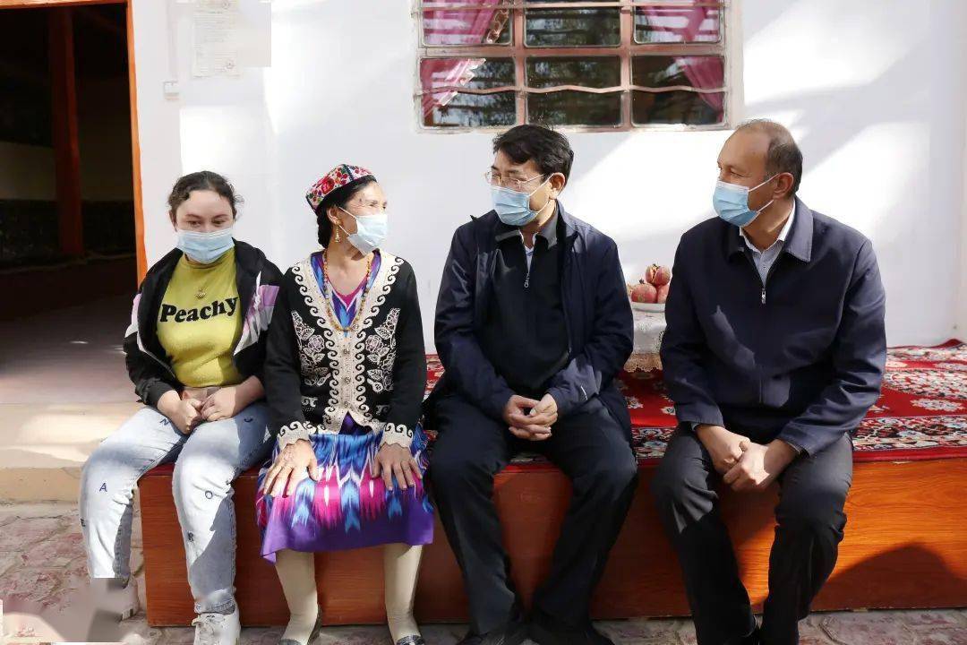 于军率海淀区党政代表团赴和田市,皮山农场对接扶贫协作工作