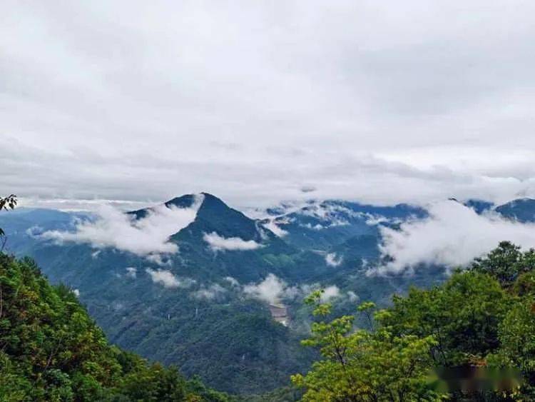 新登百丈山图片