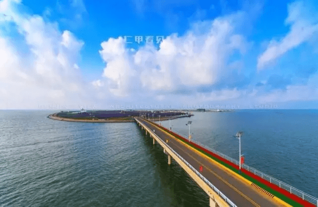 连理岛位于海阳国家级旅游度假区,是山东省政府重点项目,是2009年1月