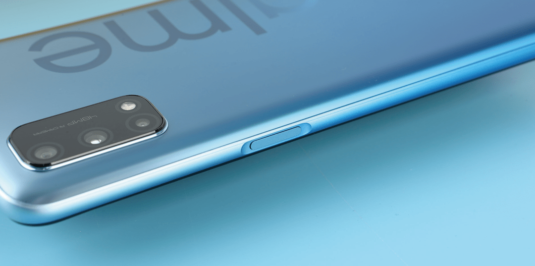 高刷快充真香机realme真我q2