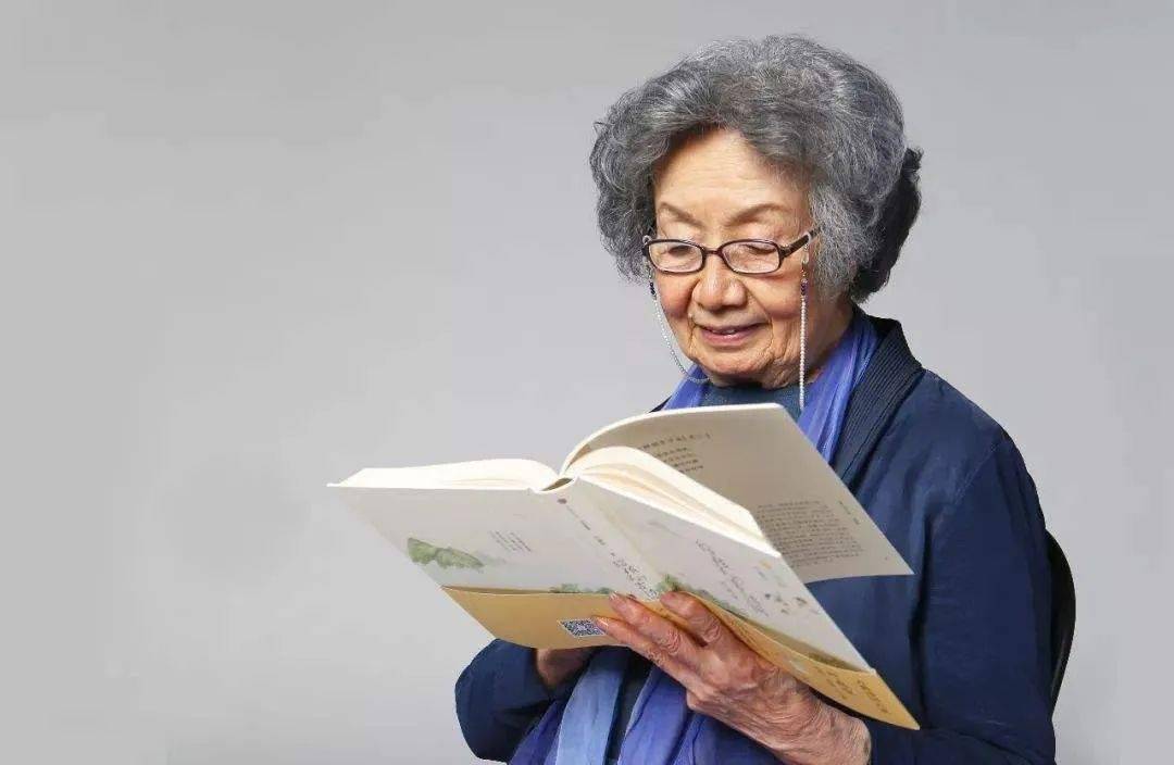 再烂的婚姻也没拖垮她这位真名媛