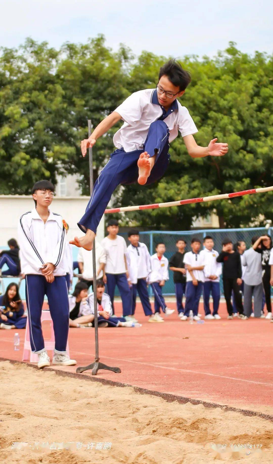 汕头市谢易初中学校服图片