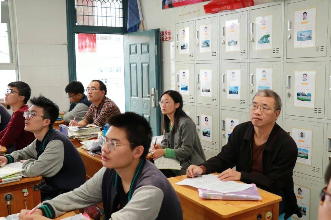 新闻速递|市教研室教研员来巍山高中进行高三教学调研_工作