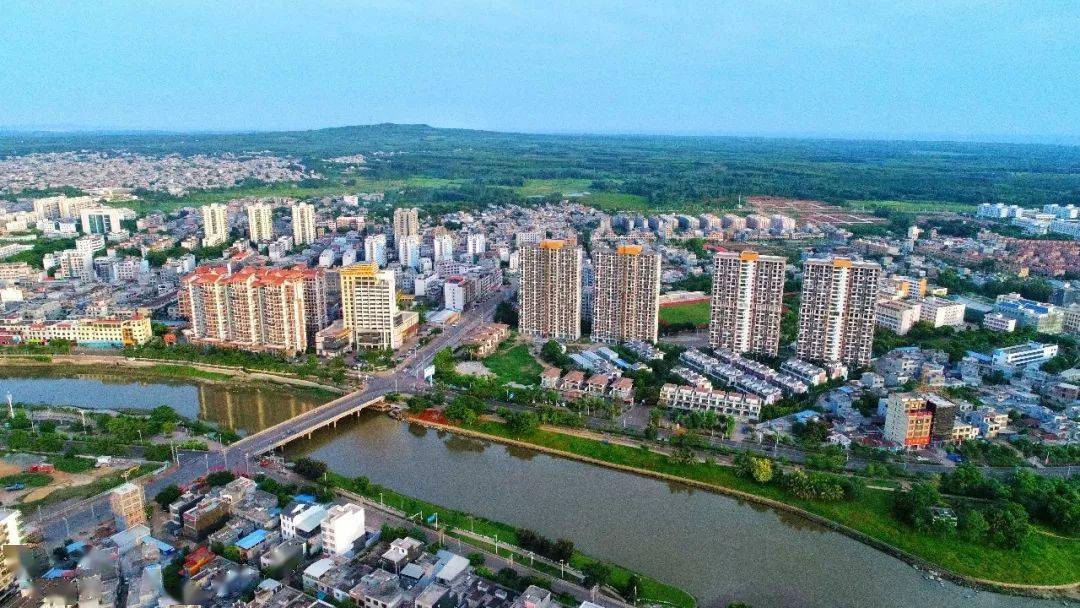 三号桥临高二中临高县城航拍也许在你的印象中,临高依然是你离开的