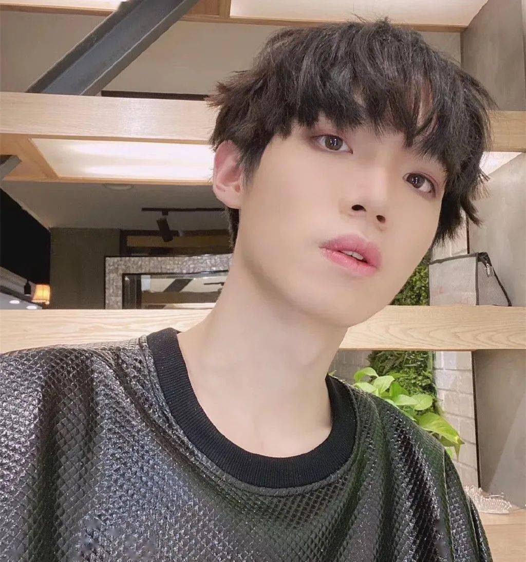 他竟然._王浩轩