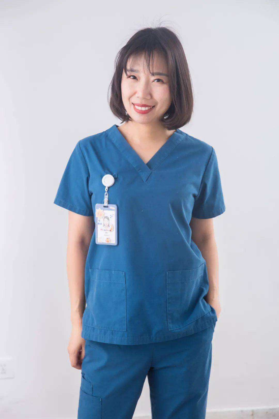 上海嘉会国际医院儿内科主诊医生,曾于上海市交通大学医学院附属瑞金