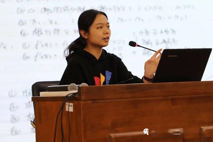 大学第二附属中学校友发展教育基金会邀请2020届毕业生顾嘉骥,李美欣