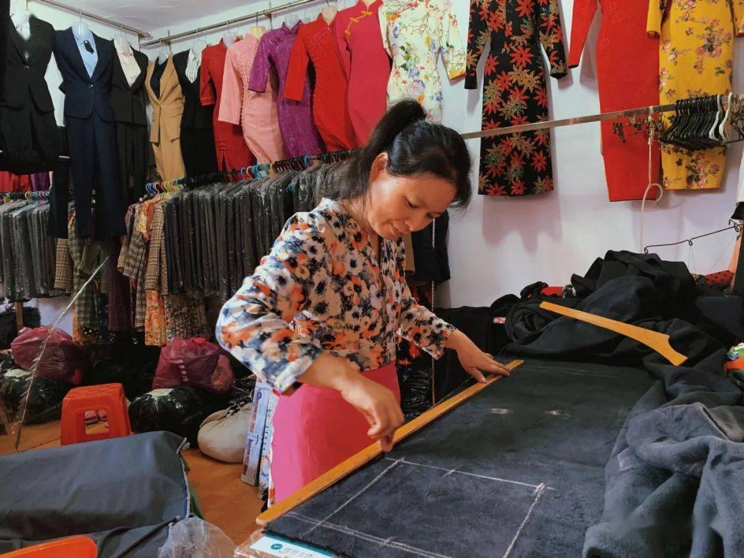 揭秘!藏在宾阳老城区里的裁缝店,土豪顾客一年订做20多套