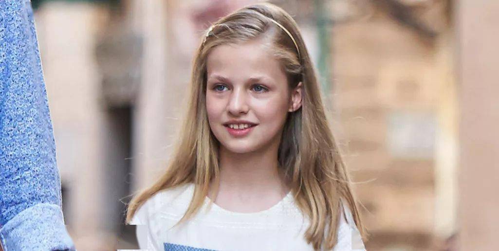 15岁西班牙公主日常曝光,没有手机,不能吃冰激凌……网友:童话里都是