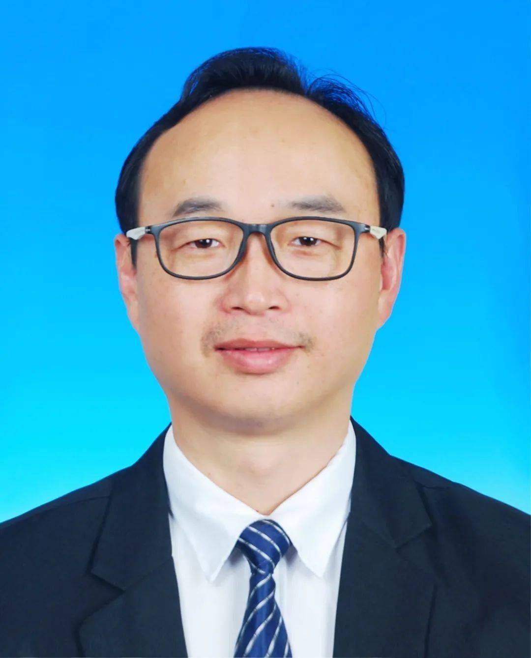 镇海区拟提拔任用区管领导干部任前公示通告