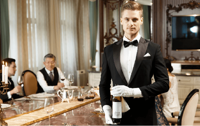 英式大管家示意图|来源网络此外,保障业主的优越生活品质的同时