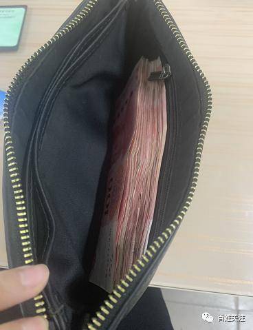 千元现金掉在贵阳出租车上粗心失主我也是第二天才想起来