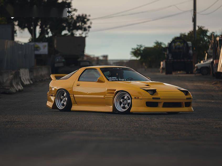 白烟中的jdm文化 马自达rx-7漂移改装案例赏析