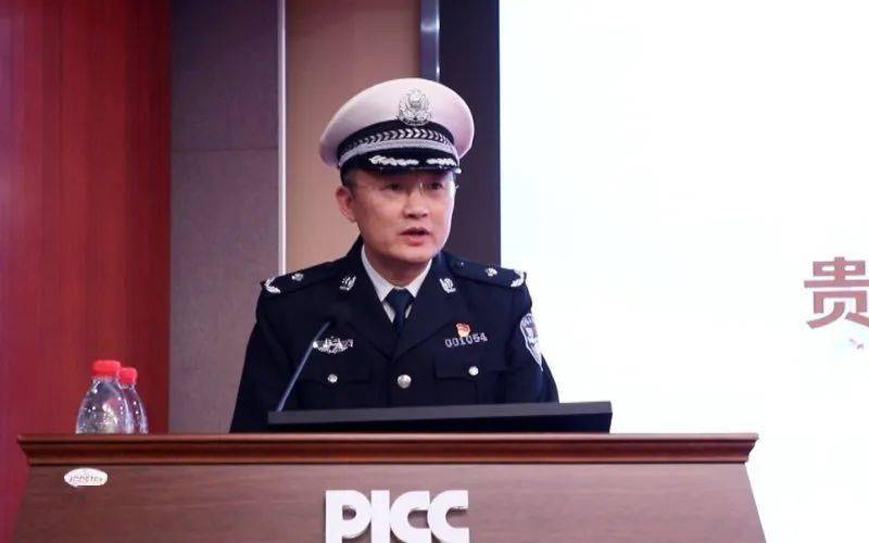 贵州交通安全整治百日会战纳雍不系安全带不戴头盔的注意了